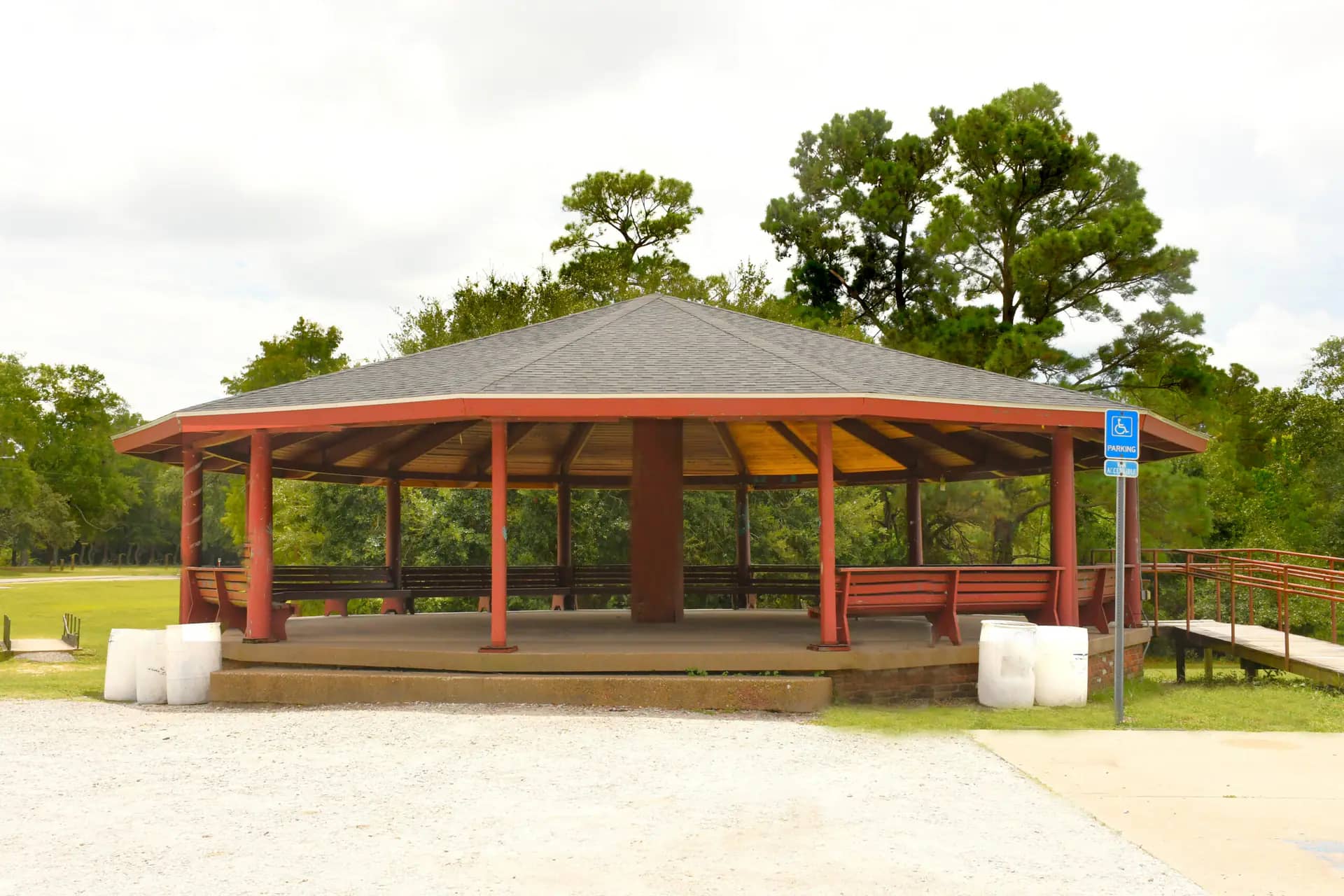 Hiller Park Splash Pad photo 2
