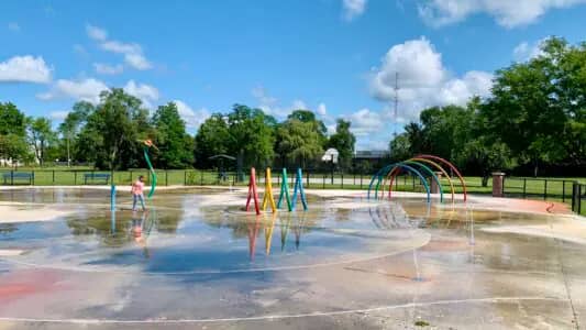 Southeast Park in South Bend, listed as an official splash-pad location.