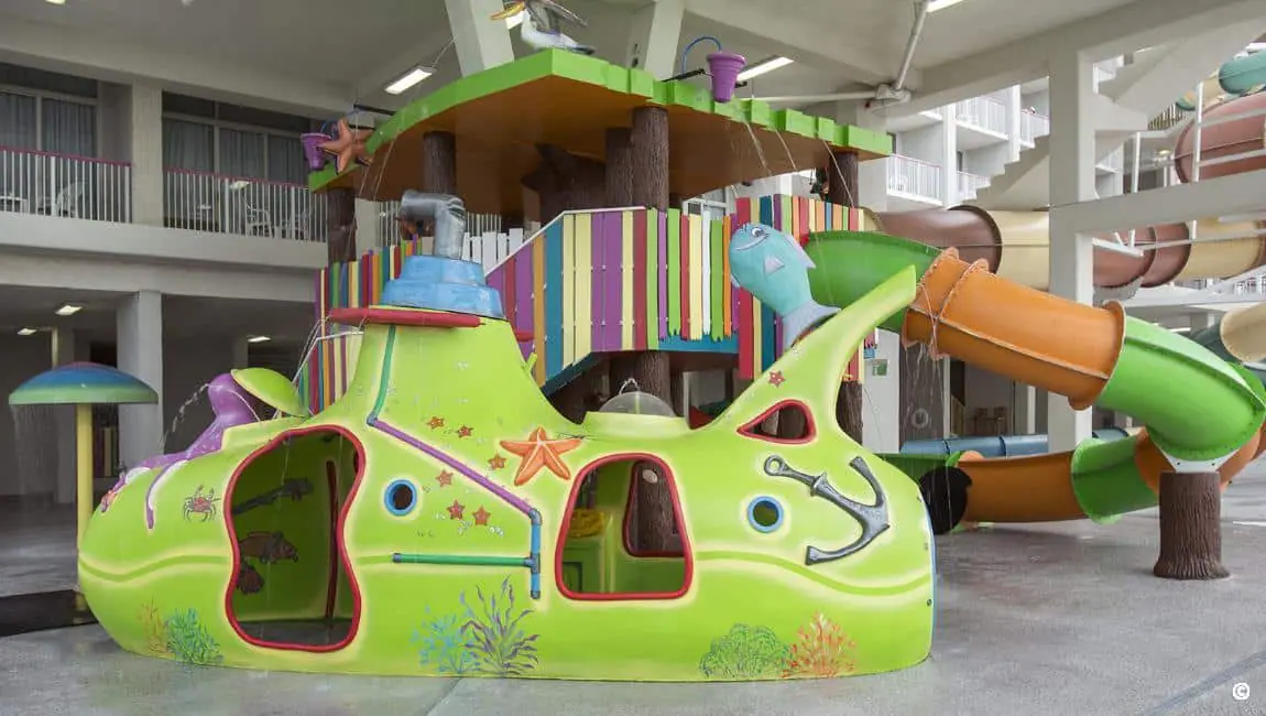 Crown Reef Resort Waterpark & Salty's Splash House