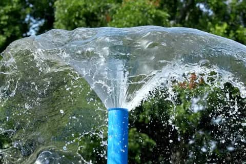 Waco splash pad spray area with vertical jets